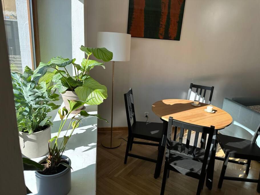 Stary Mokotow, Z Ogrodkiem Apartment Warsaw Exterior photo